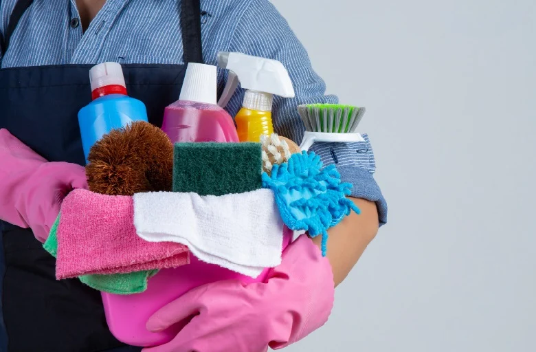 Outsourcing Cleaning Service untuk Efisiensi Perusahaan Modern