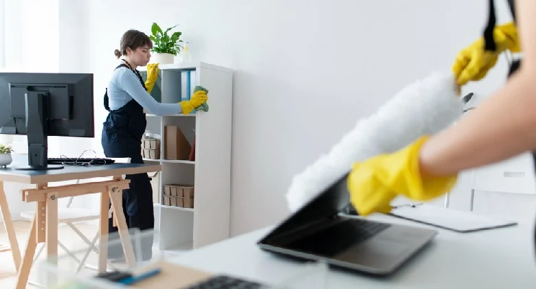 Outsourcing Cleaning Service untuk Efisiensi Perusahaan Modern
